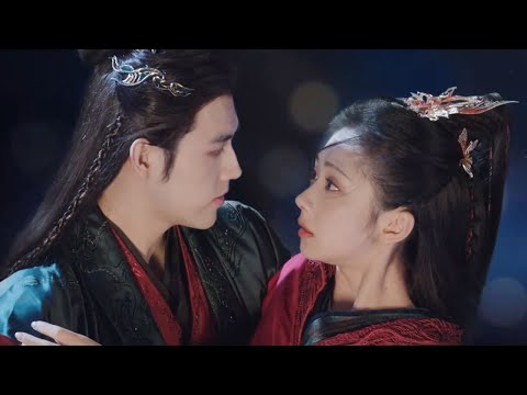 Видео: Хозяин ведёт Золушку вспоминать прошлое. Золушка ничего не помнит, но очень тронута.