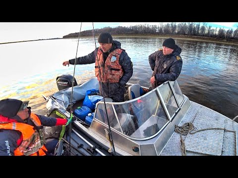 Видео: КРОКОДИЛЫ ПОШЛИ И ТУТ РЫБНАДЗОР! ПЕТУХИ, КУХНЯ и РЫБАЛКА НА МАКСИМАЛКАХ 2 часть