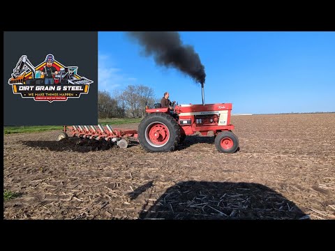 Видео: День тракторного плуга, организованный 4J Farms 2024