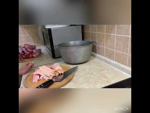 Видео: Каварма ( каурма) из баранины по - бессарабски. Болгарская, молдавская кухня. Рецепт кавармы.