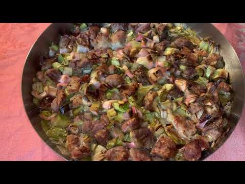 Видео: Свинско с праз на фурна