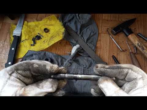 Видео: Разбор исполнительного цилиндра гидроусилителя тормозов Audi 100 C3