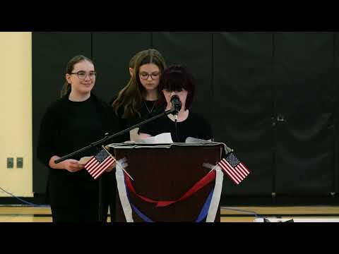 Видео: Программа Дня ветеранов средней школы имени Роберта Дж. Элкингтона 2025 г.