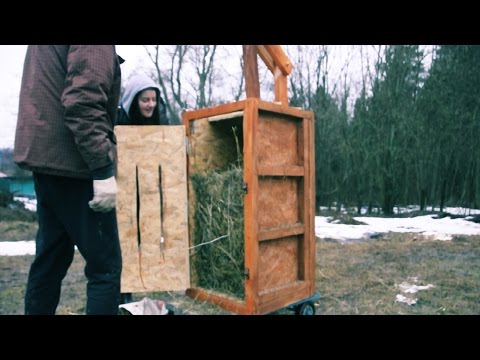 Видео: Пресс для сена самодельный \\ Hand hay baler