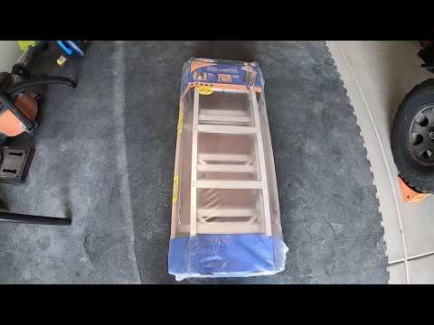 Видео: Установка чердачной лестницы