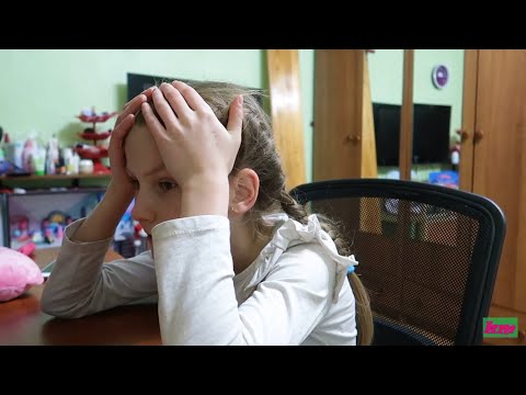 Видео: VLOG Что случилось в школе? Как я делаю уроки