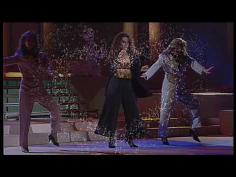 Видео: Филипп Киркоров и Мила Романиди " Хмурый и пасмурный денек" НОВИНКА!