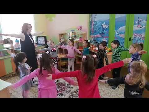 Видео: Открытое занятие в средней группе «Путешествие в мир профессий»