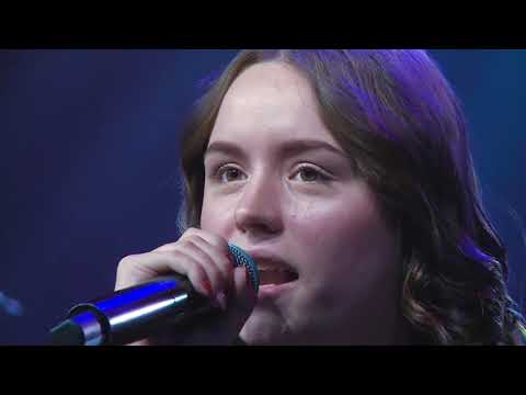 Видео: "Смоленская дорога" - Даша Апасова