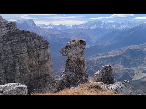 Видео: Для отдыха и хорошего настроения - поход на вершину г.Лха, к Арочному мосту и в ущелье Качкорташ
