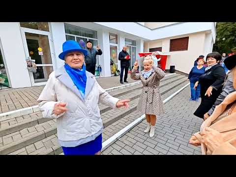 Видео: 5.10.25г... "Жена Моя Любимая"... звучит на Танцполе в Гомельском парке... 