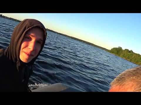 Видео: Деревня! Поставили высокую сеть в яму!