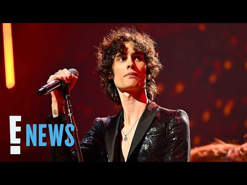 Видео: Sombr отреагировал на фаната, назвавшего его концерт «одним из худших впечатлений» | E! News