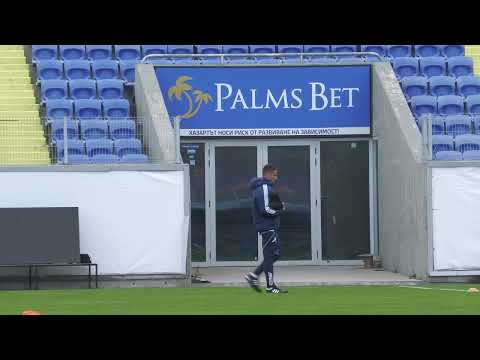 Видео: За какво ли мисли Хулио Веласкес часове преди мача Левски - ЦСКА?