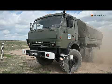 Видео: Артиллерия бөлімінің жеке құрамдары әскери техникаларды жүргізуді меңгерді.