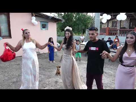 Видео: Честито на Иван и Фани