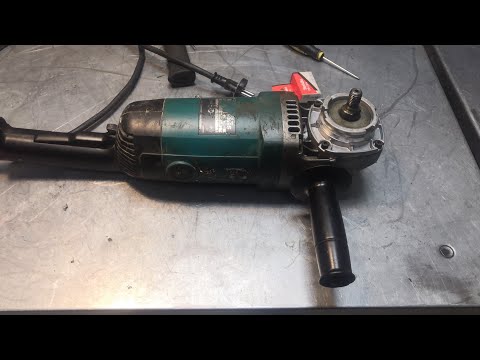 Видео: Makita 9069S первая профилактика за много лет, попытка снять шестерни