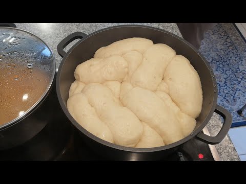 Видео: ПОСТНЫЕ ПАРОВЫЕ ГАЛУШКИ.ГАЛУШКИ С ТУШЕНОЙ КВАШЕННОЙ КАПУСТОЙ.Dampfnudel mit Sauerkraut.Damfnoodle .