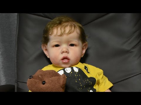 Видео: Распаковка реборна/Reborn baby box opening/Liam by Bonnie Brown