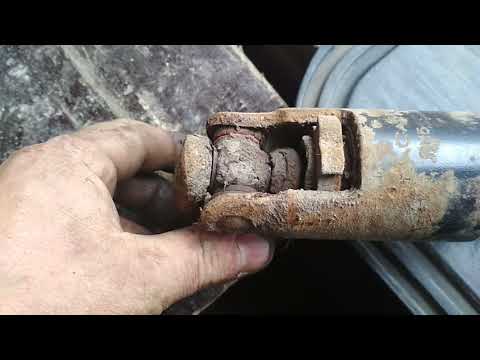 Видео: Замена крестовины рулевого вала Рено Кангу