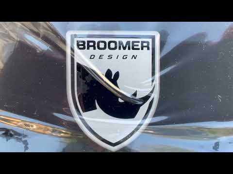 Видео: Broomer Venture XL + багажник Turtle AIR 2 на Mitsubishi Outlander III   обзор и установка в Твери