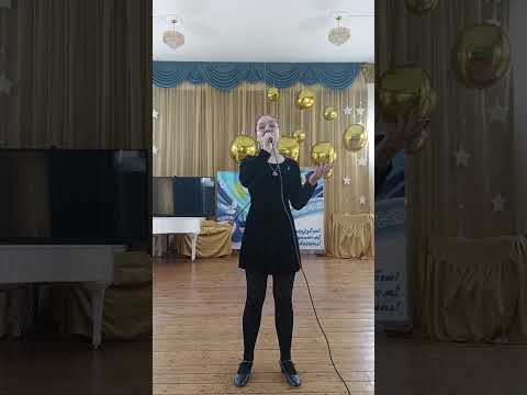 Видео: слова и музыка Жанны Колмагоровой "На уроке физики"