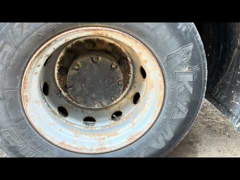 Видео: Трёхосный прицеп с мощными осями