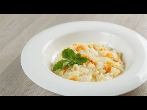 Видео: Сезонное блюдо. Каша тыквенная это просто ........