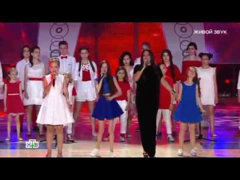 Видео: Ирина Дубцова и хор "Академии Игоря Крутого" - "Живи" (Детская Новая волна 2017)