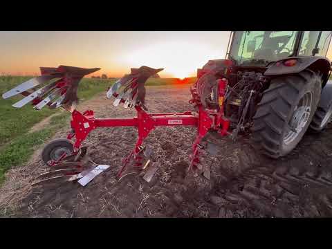 Видео: Оранка пішла❗️Плуг UNLU на тракторі Massey 👍 Тягне як по маслу 🔥