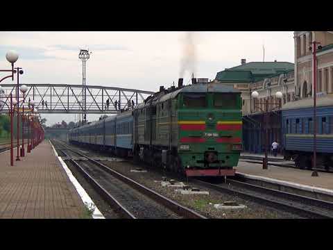 Видео: Смена локомотива 2ТЭ10М-2608 на 2М62У-0215А/0290А на ст.Ивано Франковск