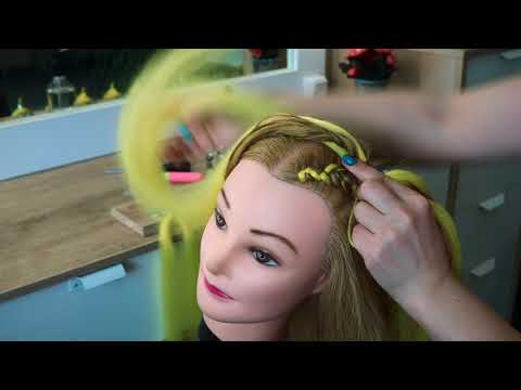 Видео: Две косы с канекалоном. Боксерские косы / two easy and simple braids