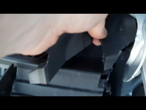 Видео: Увеличиваю клиренс # Поднимаю приус# как поставить проставки на машину# ставим алюминиевые проставки