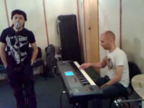 Видео: Антитела кавер на песню "Вечно молодой"