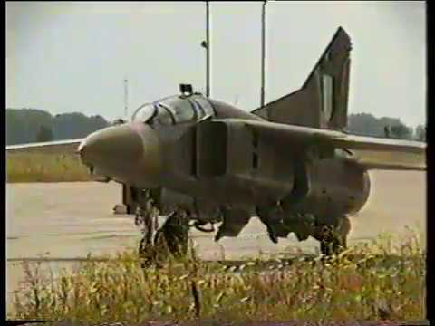 Видео: МиГ-23 пара спарок Озерное // MiG-23 flights at the Ozernoye AFB