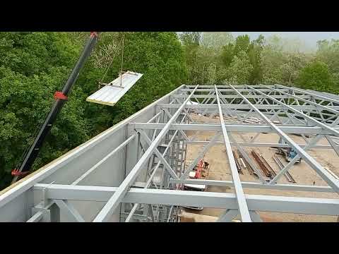 Видео: монтаж кровельной сэндвич панели. #сэндвичпанели