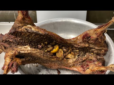 Видео: Мясо в Тандыре. Целый Ягнёнок в Печи. Нежное, Сочное, Ароматное Блюдо. Я был в Шоке от такого Вкуса.