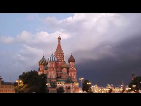 Видео: Обстановка в Москве - апокалипсис надвигается. Светло будто днем. Cупермощные молнии.