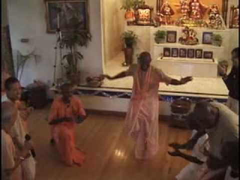 Видео: Танец бхакти (Фильм о Бхакти Тиртхе Свами)