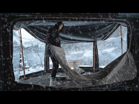 Видео: Кемпинг SOLO в условиях сильного снегопада в горах на высоте 800 м / Кемпинг с горячей палаткой