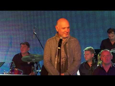 Видео: Биг бендът на БНР и носителят на Грами Давид Линкс в Sofia Live Club