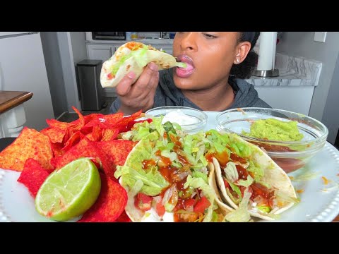 Видео: ASMR MUKBANG ДОМАШНИЕ КРЕВЕТКИ МЯГКИЕ ТАКО + ОСТРЫЕ ЧИПСЫ АСМР МУКБАНГ NO TALKING 먹방 EATING SHOW