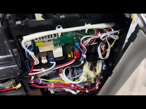 Видео: Кофемашина Kitfort KT-7166. Проблемы и решения.