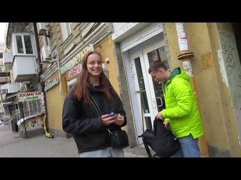 Видео: Ростов-на-Дону. 11 октября 2025 года. Проспект Соколова. Тепло. Красивая осень.