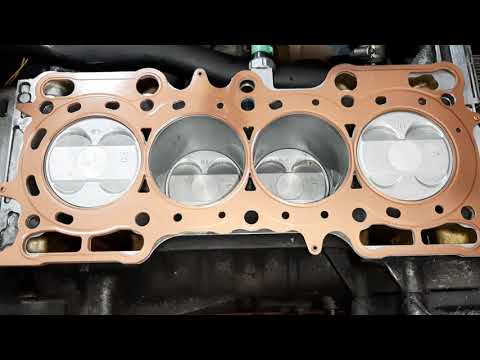 Видео: Как использовать медный спрей-герметик для прокладок на прокладке головки блока цилиндров