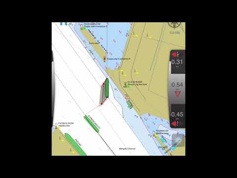 Видео: Лоцман. Сложная швартовка в плохую погоду. Harbor Pilot. Risky maneuver in heavy weather condition.