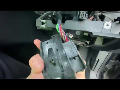 Видео: Замена замка зажигания Passat B6