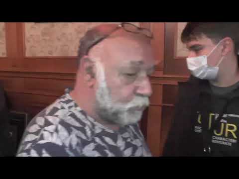 Видео: Обыск в особняке цыганского барона в Горелово