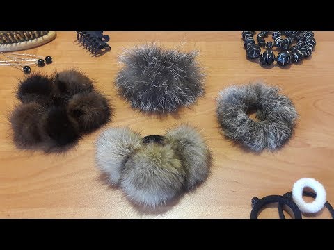 Видео: Резинка для волос из меха. Как сделать меховой помпон.How to make a pompom from fur