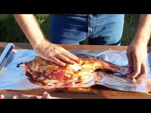Видео: Баранина в фольге